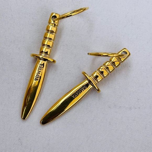 DALMATA 18K Gold PLATED Dagger EARRING - Picture 1 of 4